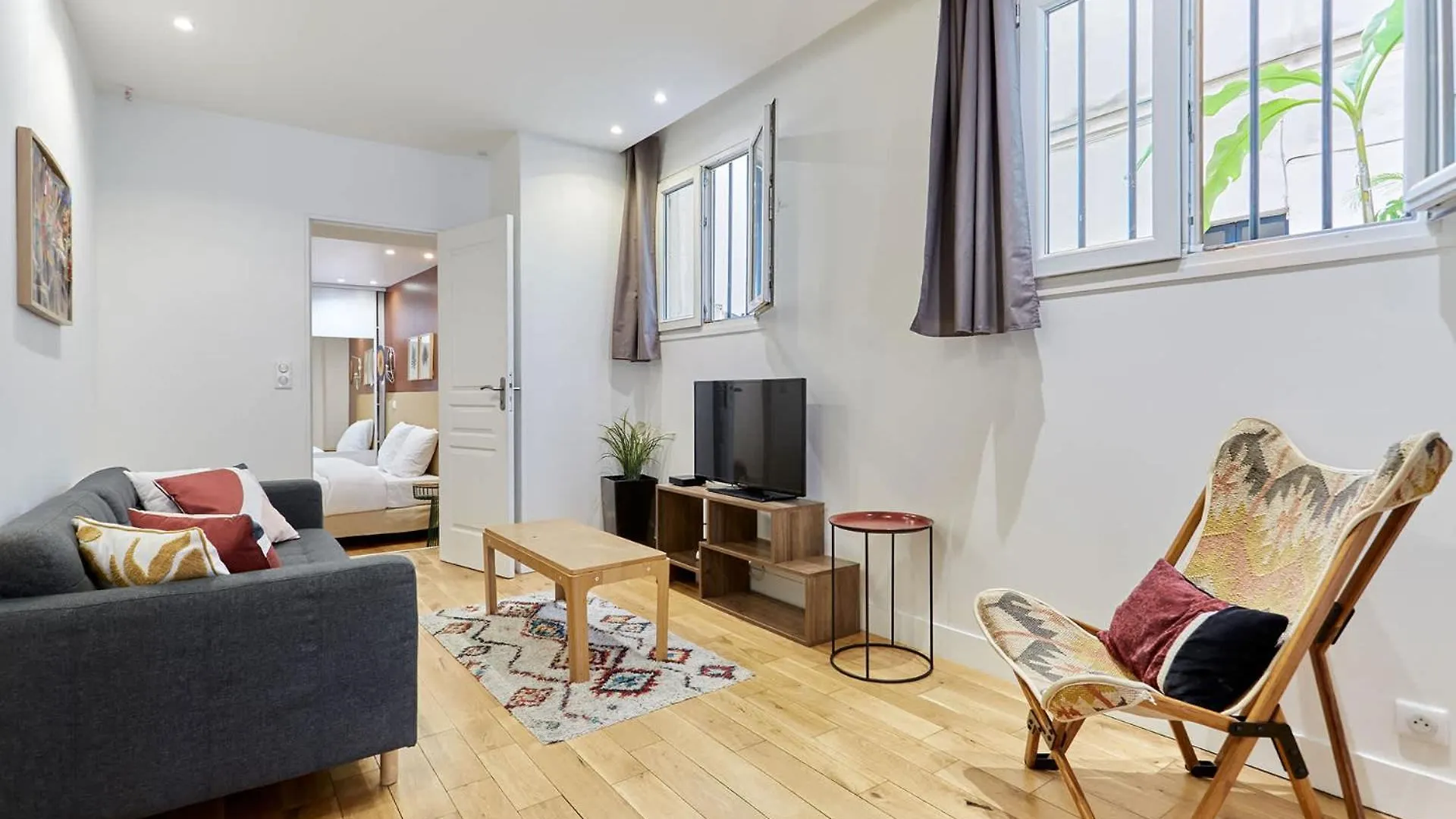 Charming Flat In The Heart Of Paris Apartment 0*,  France