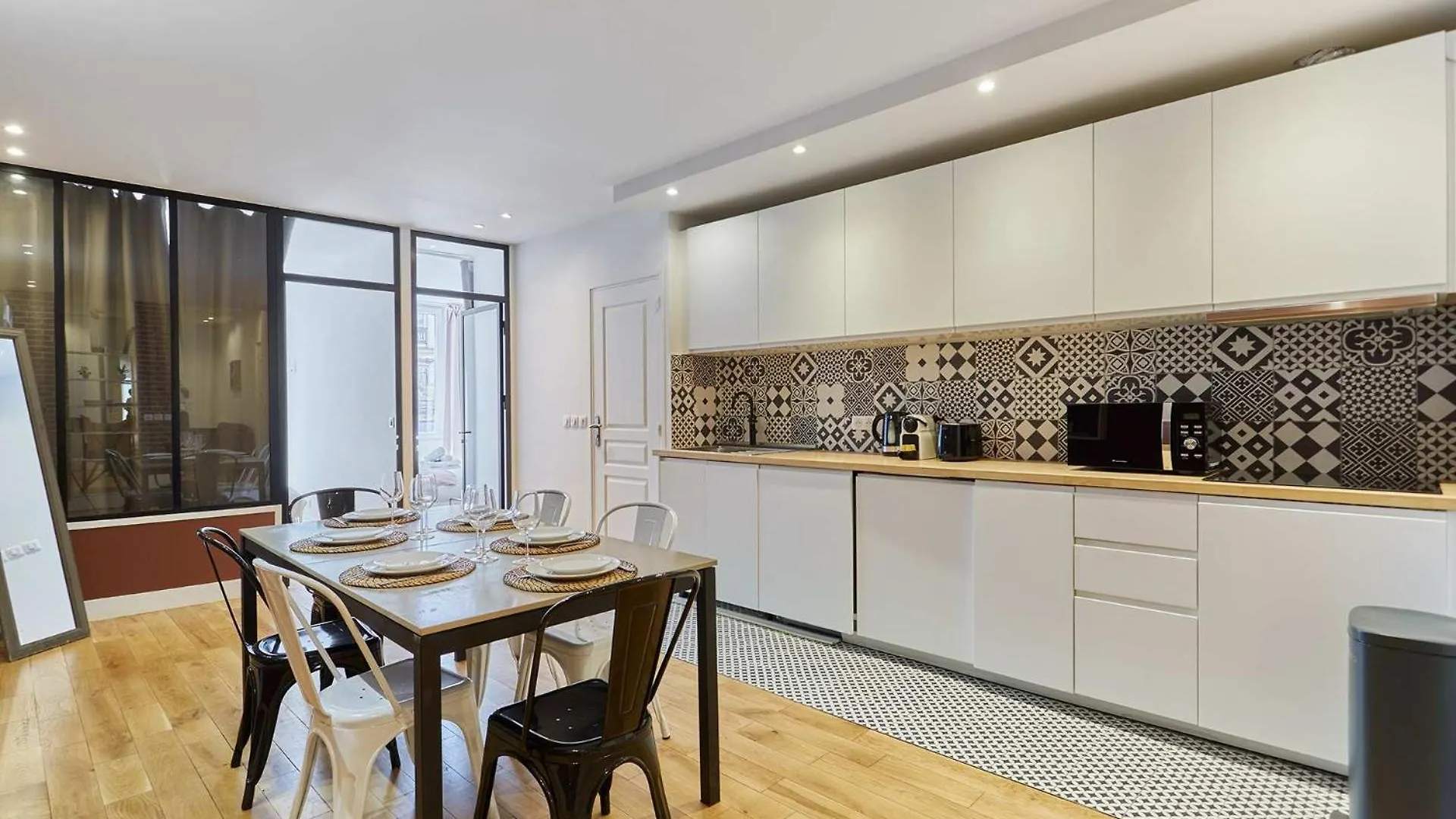 Charming Flat In The Heart Of Paris Apartment France